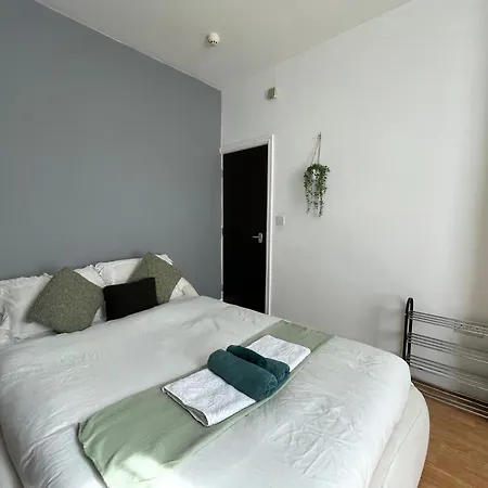 Bude A1 - Justsleep Leeds (West Yorkshire)